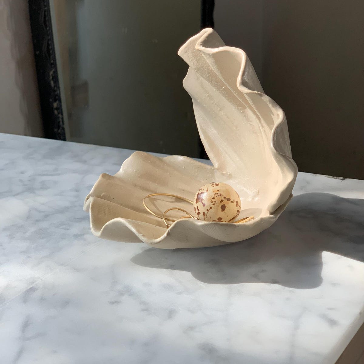 Ceramic Double Naked Beige Clam Shell With Pearl, Handmade Jewelry Dish, Ring Holder, Ring Dish, Unique Wedding Gift Idea, Tray for Trinkets - Etsy