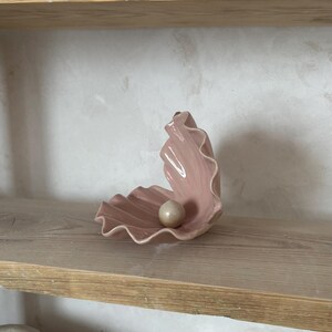 Ceramic Double Lily Pink Glamor Clam Shell with Pearl, Handmade Jewelry Dish Ring Holder, Ring Dish Wedding Gift Idea, Tray for Trinkets image 5