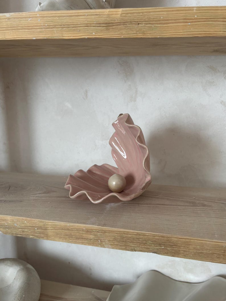 Ceramic Double Lily Pink Glamor Clam Shell with Pearl, Handmade Jewelry Dish Ring Holder, Ring Dish Wedding Gift Idea, Tray for Trinkets image 5