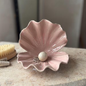 Ceramic Double Lily Pink Glamor Clam Shell with Pearl, Handmade Jewelry Dish Ring Holder, Ring Dish Wedding Gift Idea, Tray for Trinkets image 2