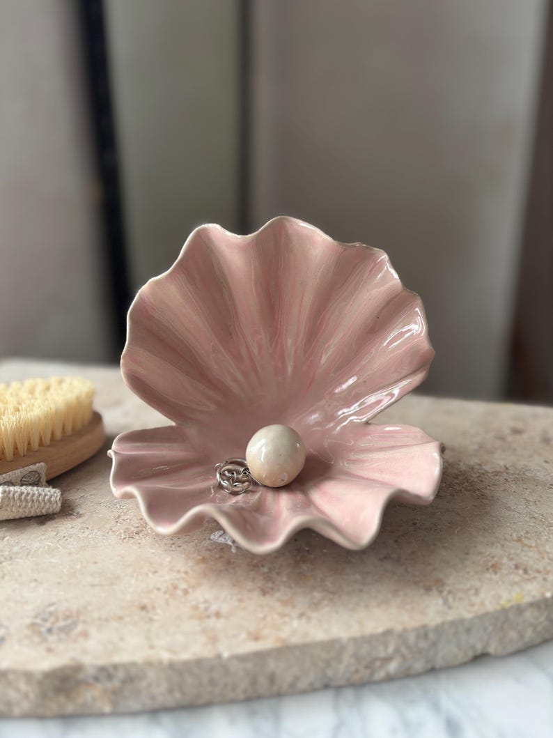 Ceramic Double Lily Pink Glamor Clam Shell with Pearl, Handmade Jewelry Dish Ring Holder, Ring Dish Wedding Gift Idea, Tray for Trinkets image 2