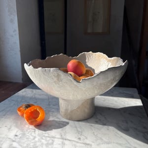 Handgemachte Keramik XXL große Obstschale Servierschale Bio Tischdekoration minimalistisches Luxusgeschirr Wabi Sabi Schale modernes Innendesign
