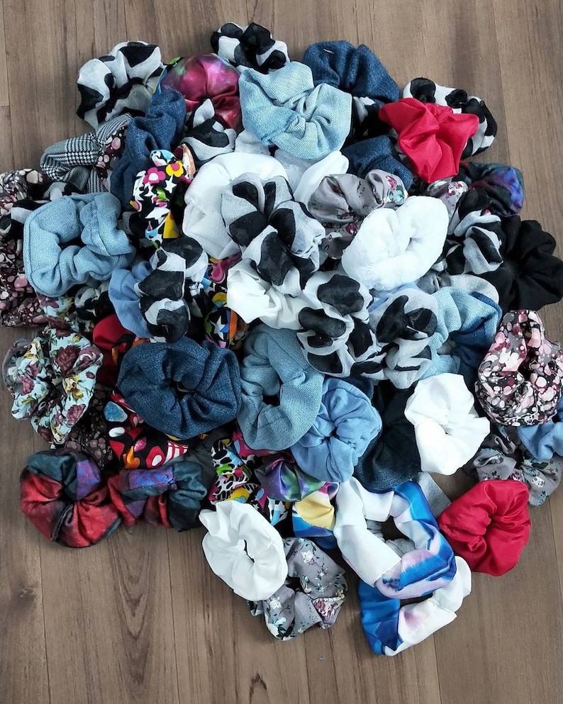 Pack of 6 Random Scrunchies