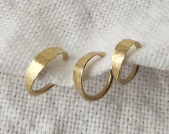 JÜRGEN G, Helix, 750 GOLD, solid 18K piercing, septum, cartilage, hammered, continuous ring