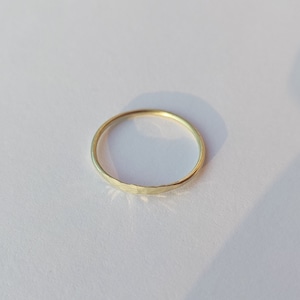 GEORG G, 585 gouden ring, trouwring, gehamerd, minimalistisch, filigraan, handgemaakt afbeelding 2