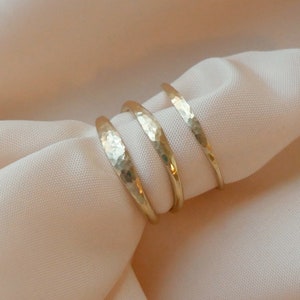 GEORG G, 585 gouden ring, trouwring, gehamerd, minimalistisch, filigraan, handgemaakt afbeelding 5