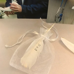Personalised white feather/sentimental/memorial/funeral / in organza bag