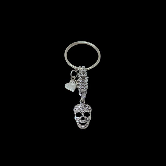 Memento — Skull Keychain