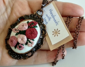 Hand Embroidered Necklace, Embroidered Flower Necklace, Floral Necklace, Gift for her, Handmade,