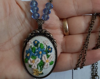 Hand Embroidered Necklace, Embroidered Flower Necklace, Floral Necklace, Gift for her, Handmade,