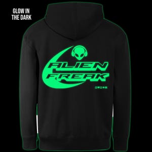 Moletom Alien Freak com capuz que brilha no escuro e estampa nas costas
