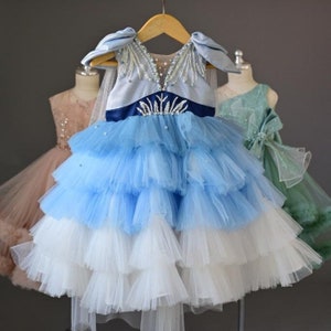 Elsa Birthday dress, Elsa Birthday outfit, Elsa girls dress, girls elsa costume, frozen costume, frozen girl dress