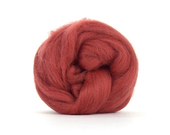 Merino wool top Soft dyed wool roving for spinning Wet needle felting wool Spinning fiber Damask Dusty rose Petal Combed top