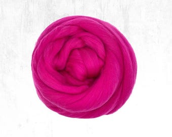 Extra fine Merino wool roving for felting 18 mic roving wool Spinning fiber Superfine Merino wool top Soft Raspberry bright pink Canada
