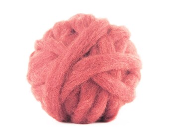 Needle felting wool Roving for spinning fiber Corriedale combed sliver Salmon Pale coral Petal British supplies Canada