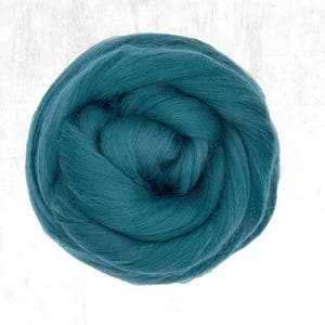 Merino wool roving 18 micron Super soft Merino roving wool 19 mic Wet Nuno Needle felting wool top Extrafine spinning fiber Duck egg