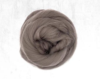 Merino wool roving 18 micron Fine Merino roving 19 mic Needle felting wool top Super soft spinning fibre Nuno, wet felting Pewter Canada