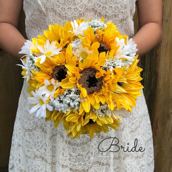 Yellow sunflowers Twine handle Burlap wedding Country wedding Budget Bouquets Spring Wedding Summer Wedding Fall Wedding