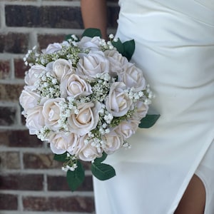 Ivory Flowers Bride Bouquet, Bridal Bouquets, Budget Bouquets, Bridesmaids Bouquet, Real Look Flowers, Ivory Bouquets, Roses Bouquets