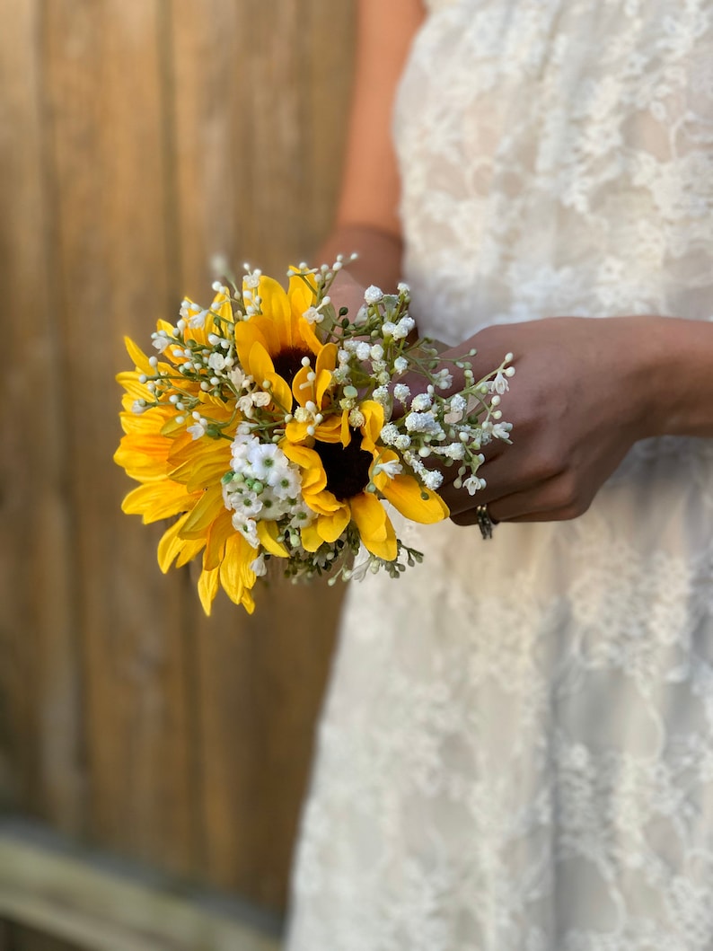 Sunflowers and babys breath bouquet Flower girl bouquet Sunflowers wedding Sunflowers bouquet Flower girls image 1