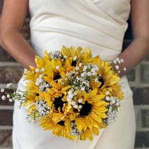Sunflowers and baby's breath bouquet Twine handle and pearls Fall Wedding Spring Wedding Summer Wedding Rustic bride Country wedding