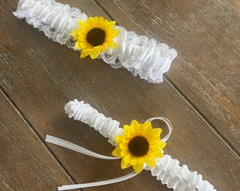 Sunflower Wedding Garters: Keepsake & Toss Set