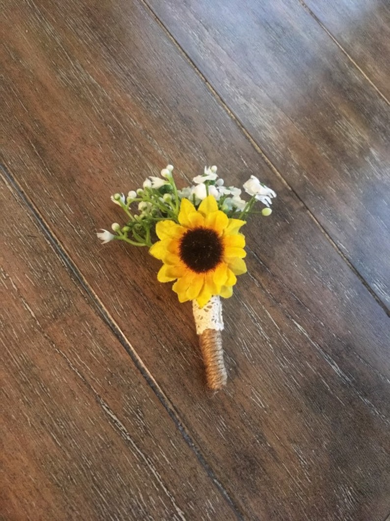 Yellow sunflowers Twine handle Burlap wedding Country wedding Budget Bouquets Spring Wedding Summer Wedding Fall Wedding