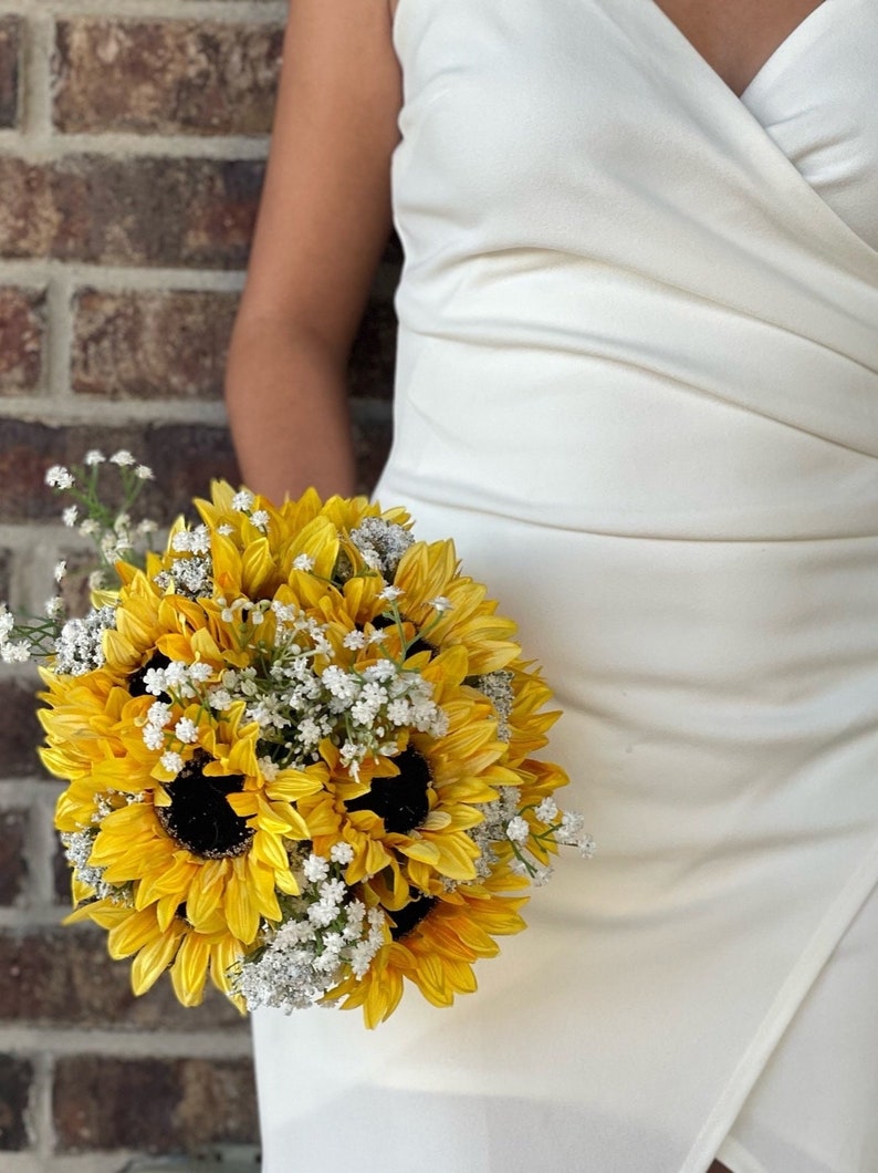 Sunflowers and baby's breath bouquet Twine handle and pearls Fall Wedding Spring Wedding Summer Wedding Rustic bride Country wedding image 2