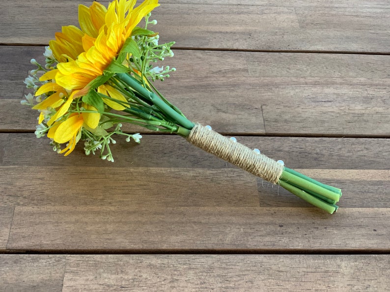 Sunflowers and babys breath bouquet Flower girl bouquet Sunflowers wedding Sunflowers bouquet Flower girls image 6