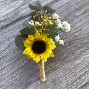 Rustic Sunflower Boutonniere: Twine & Lace Wedding Accessory