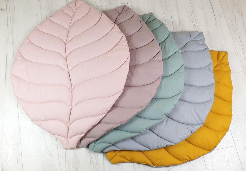 Leaf play mat - baby play rug - baby room mat - baby picture mat - baby floor nursery - cotton leaf mat - cotton leaf rug 