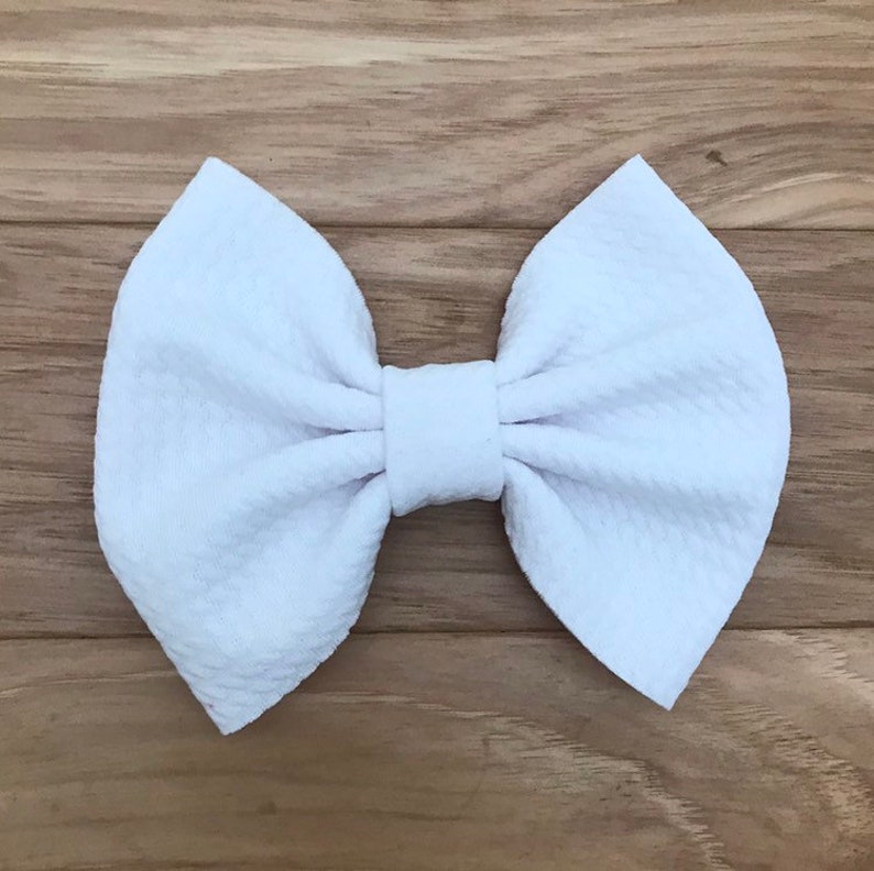 WHITE Classic Bow