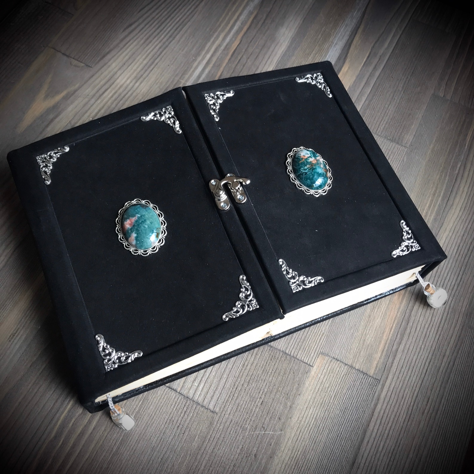 Grimoire Duality / blank book of shadows / vintage spell Etsy