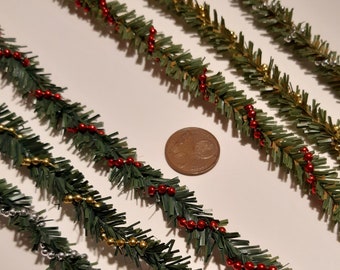 1:12 SCALE garland with red, gold and silver balls for dolls house