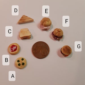 1:12 SCALE stuffed bread and pizza doll&#39;s house