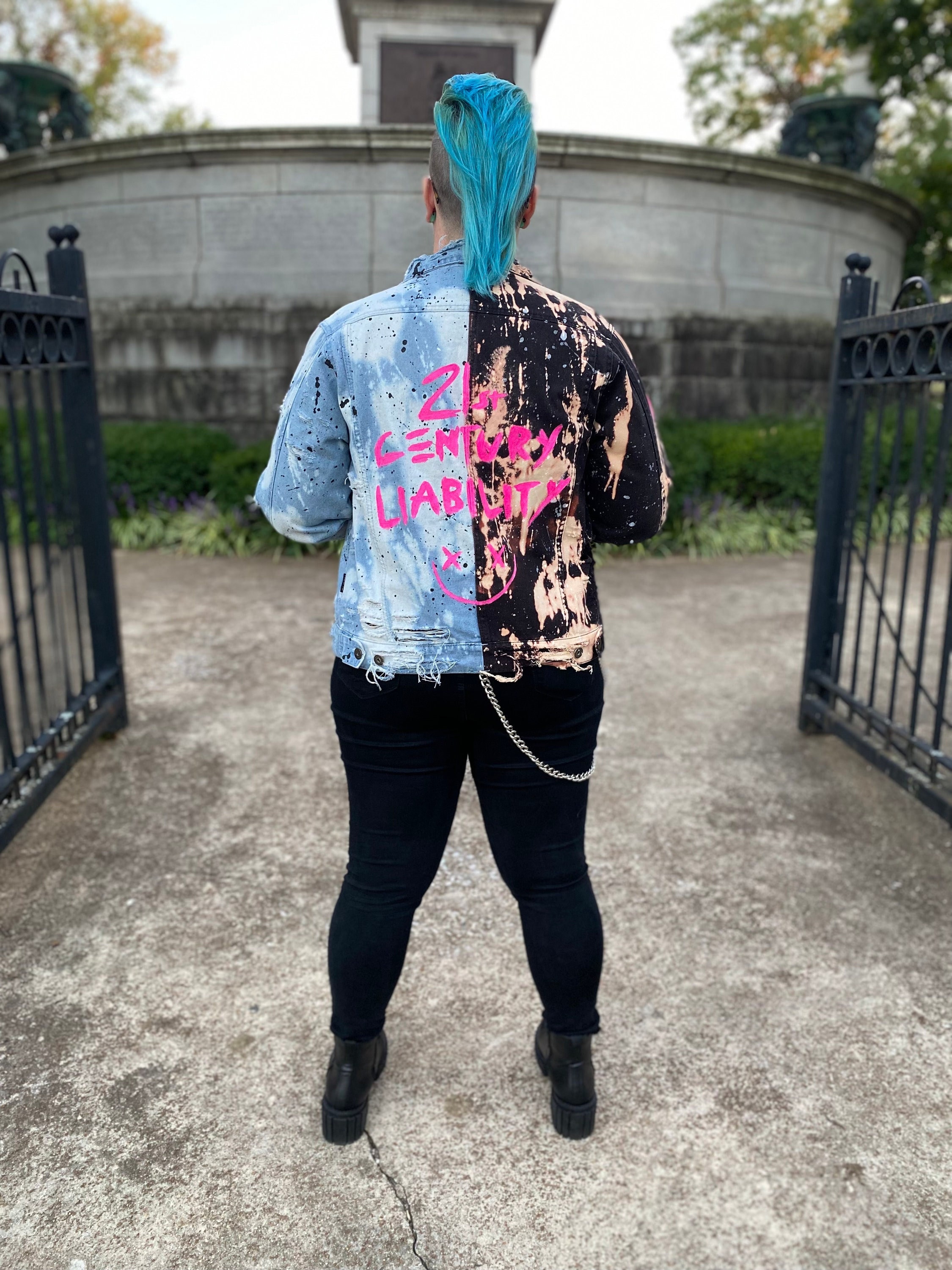 Pink yungblud hoodie hotsell