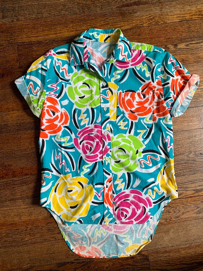 Super Cool Vintage Colorful Button Up shirt