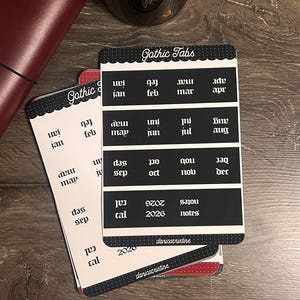 Feuille d'autocollants pour onglets gothique 2026 | Stickers Bullet Journal