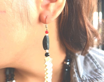 Nativecrafted Beargrass Earrings with black pinenuts and glass beads