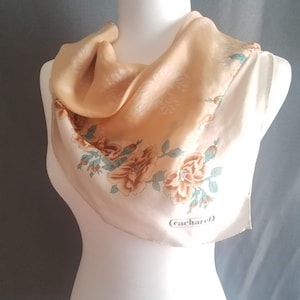Pañuelo de seda vintage Cacharel para mujer. EXCELENTE ESTADO