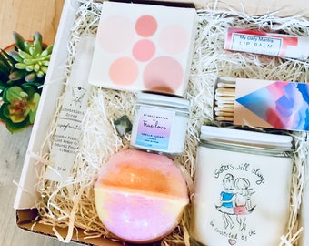Sisters Spa Gift Box | Natural Soy Candle, Bath Bomb & Body Butter