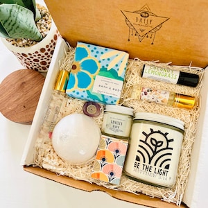 BE THE LIGHT Scripture Mathew 5:14 -16 | You are the light of this world gift box