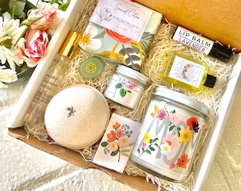 Deluxe beautiful MOM floral spa Mother's Day Gift | Gift for mom | Mothers Day Gift | Gift for her | Gift Basket | Mom Birthday gift | Spa