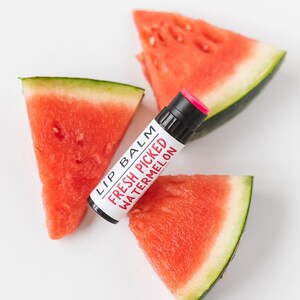 MY DAILY MANTRA watermeloen lippenbalsem | Lippenbalsem 0,25 gedraaide tube boven | Licht getint natuurlijke lippen | Handgemaakt