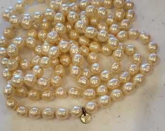 Chanel Vintage 1981 Champagne Gripoix Pearl Necklace apx 64" total length