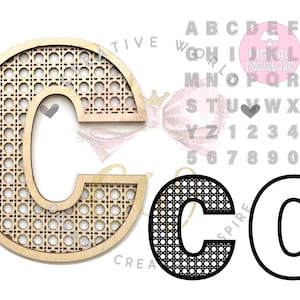 Puede incluir: Tres versiones de la letra C, una en material de madera con un patrón tejido, una en negro con un patrón tejido y una en blanco con un contorno sólido.