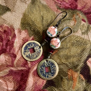 PORCELAIN & Garnets - Coin Earrings - Hand Painted Ceramic Beads - Ruby Swarovski Spacer Beads - Coin Jewelry - Vintage Asia Vibes - SL223
