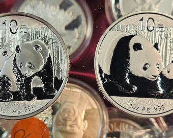 2010 & 2011  Panda - China -    1  ounce 999 silver Coin - Includes airtight capsule -  lot  #769