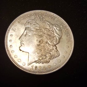 1921-P Morgan Silver Dollar - AU/ BU - lot #745