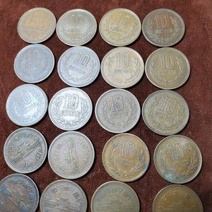 1950&#39;s Japanese Coins, 10 Yen, Different Years, Bronze Coins, (20 Total)  - Some may be older? Reg- 100  lot 350